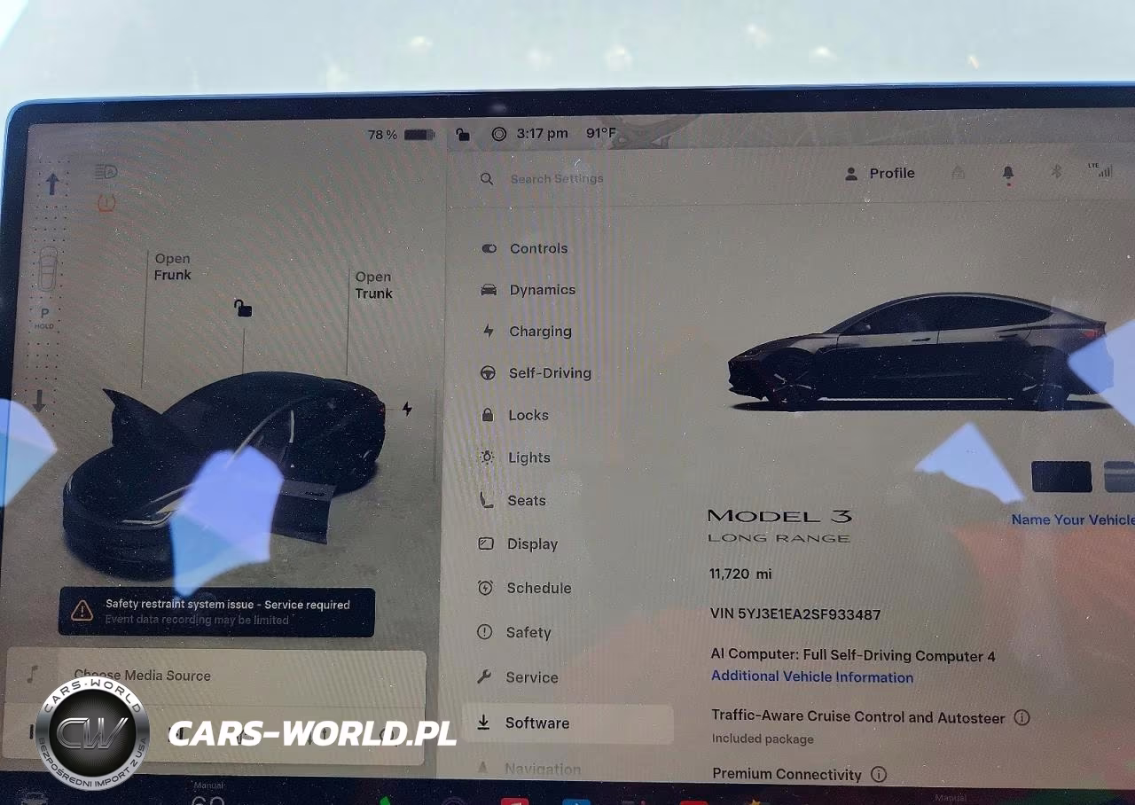 2025 Tesla Model 3 VIN:5YJ3E1EA2SF933487 - 9