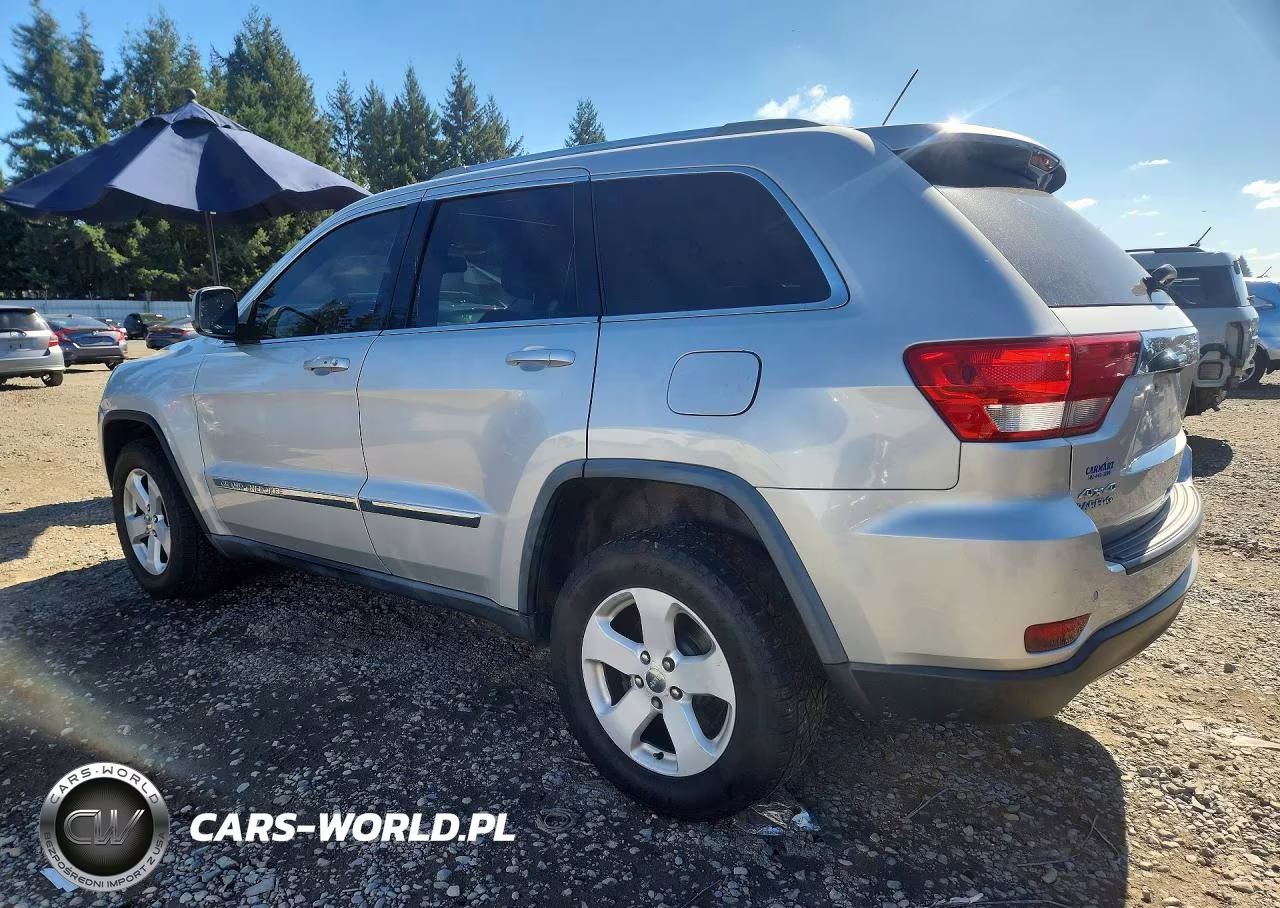2011 Jeep Grand Cherokee Laredo VIN:1J4RR4GG1BC738957 - 2