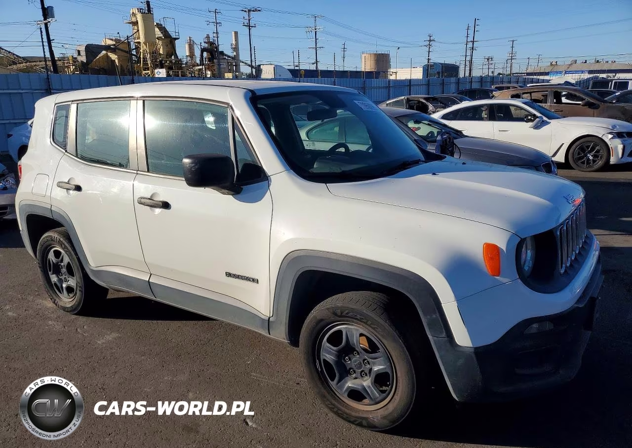 2015 Jeep Renegade Sport VIN:ZACCJBAHXFPC37866 - 4