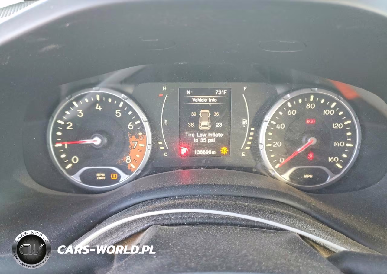 2015 Jeep Renegade Sport VIN:ZACCJBAHXFPC37866 - 9