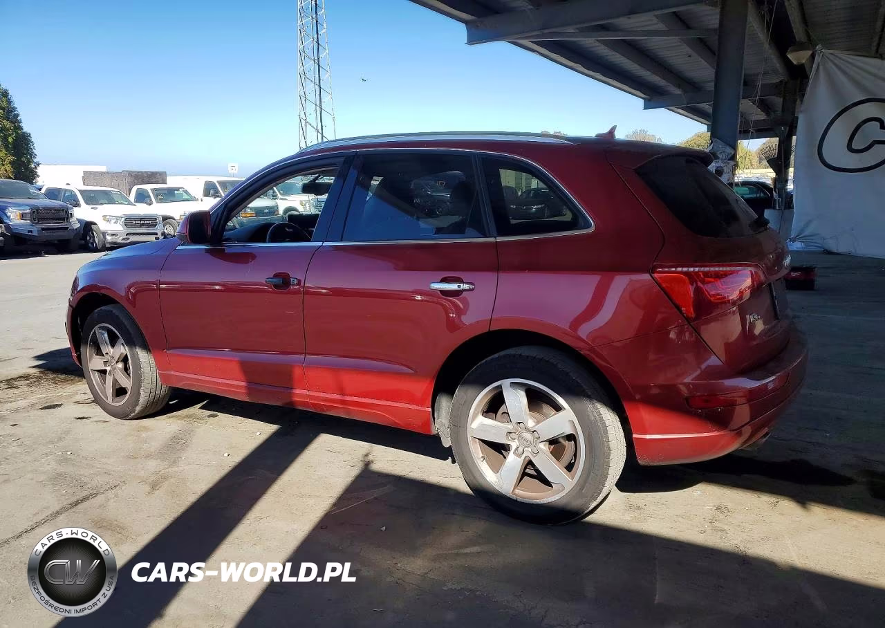 2010 Audi Q5 Premium Plus VIN:WA1LKAFP3AA027328 - 2