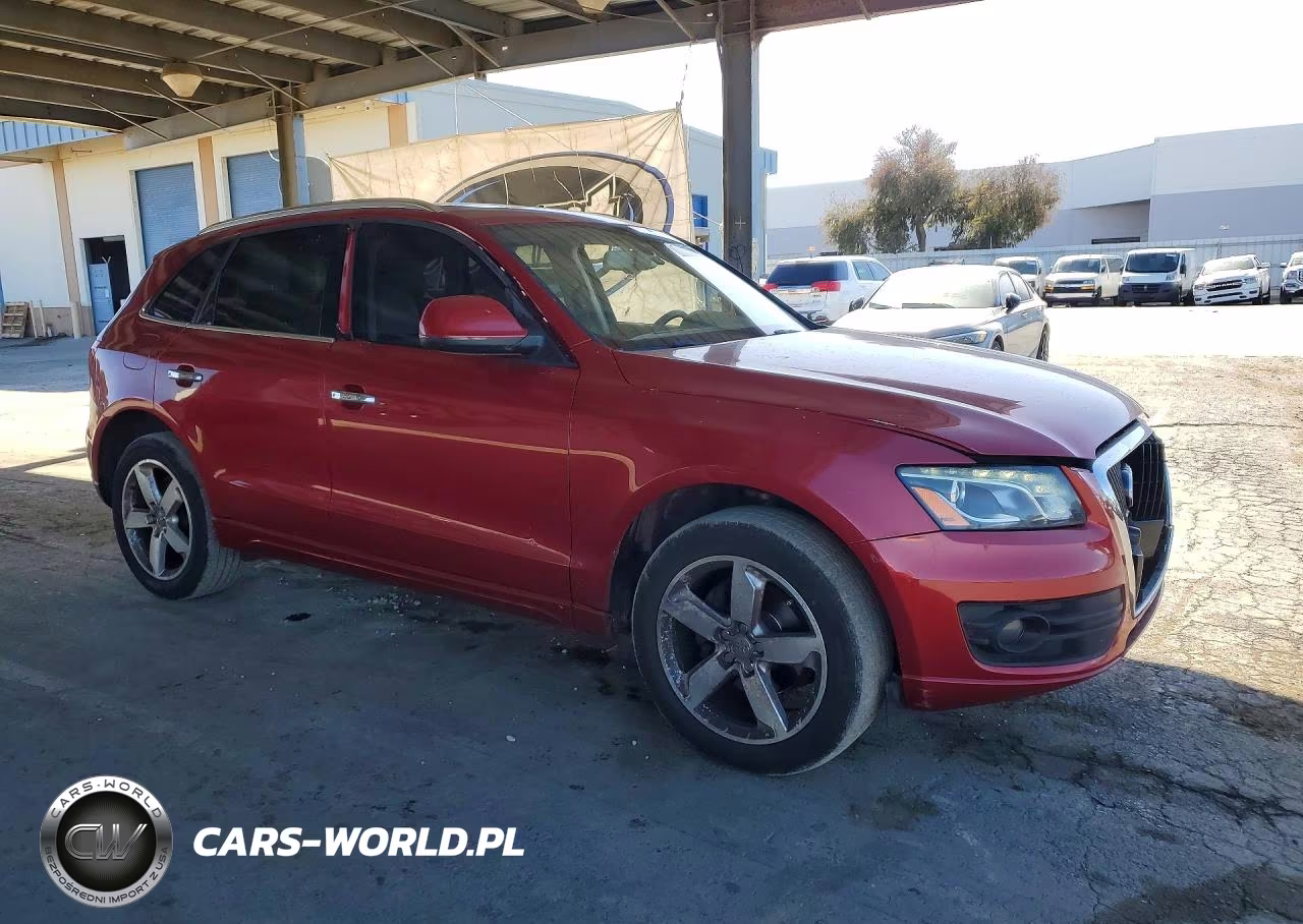 2010 Audi Q5 Premium Plus VIN:WA1LKAFP3AA027328 - 4