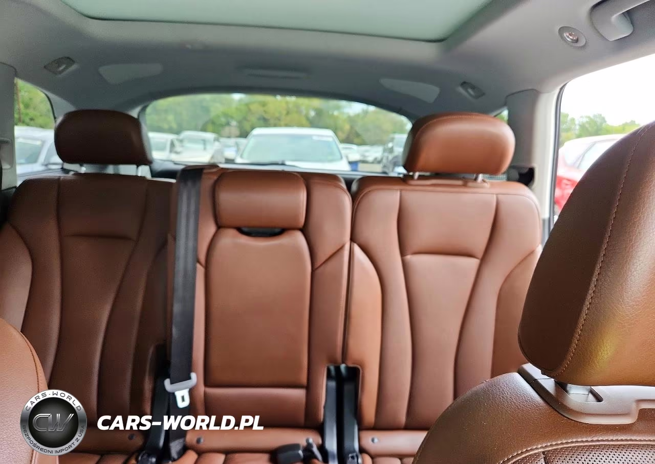 2019 Audi Q7 Premium Plus VIN:WA1LAAF74KD005843 - 10