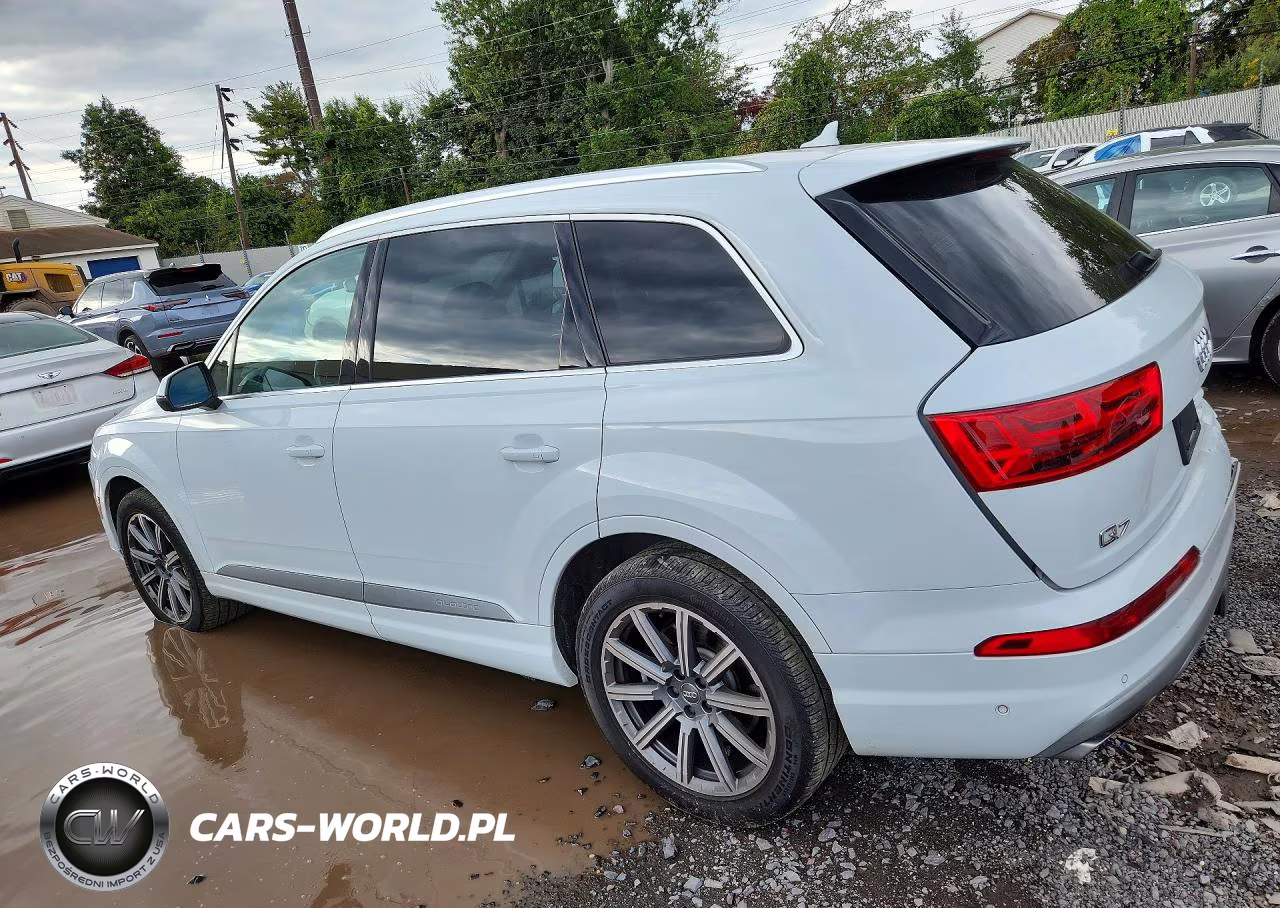 2019 Audi Q7 Premium Plus VIN:WA1LAAF74KD005843 - 2