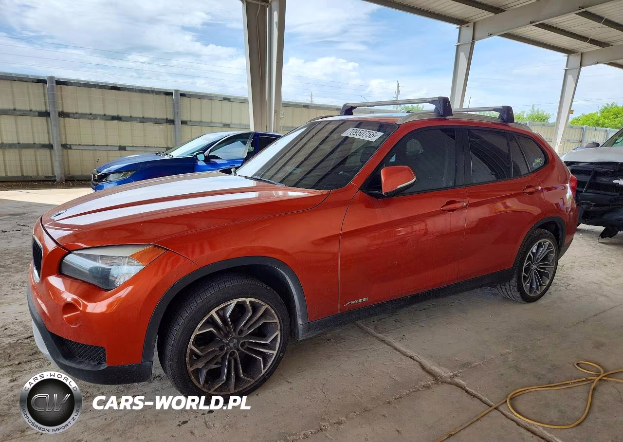 2013 BMW X1 xDrive28I VIN:WBAVL1C58DVR82926 - 1