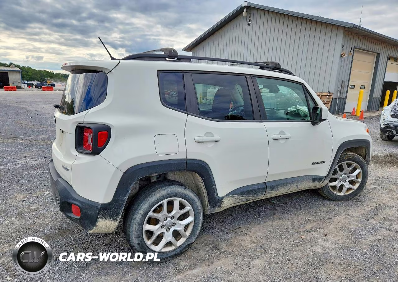 2017 Jeep Renegade Latitude VIN:ZACCJBBBXHPE49020 - 3