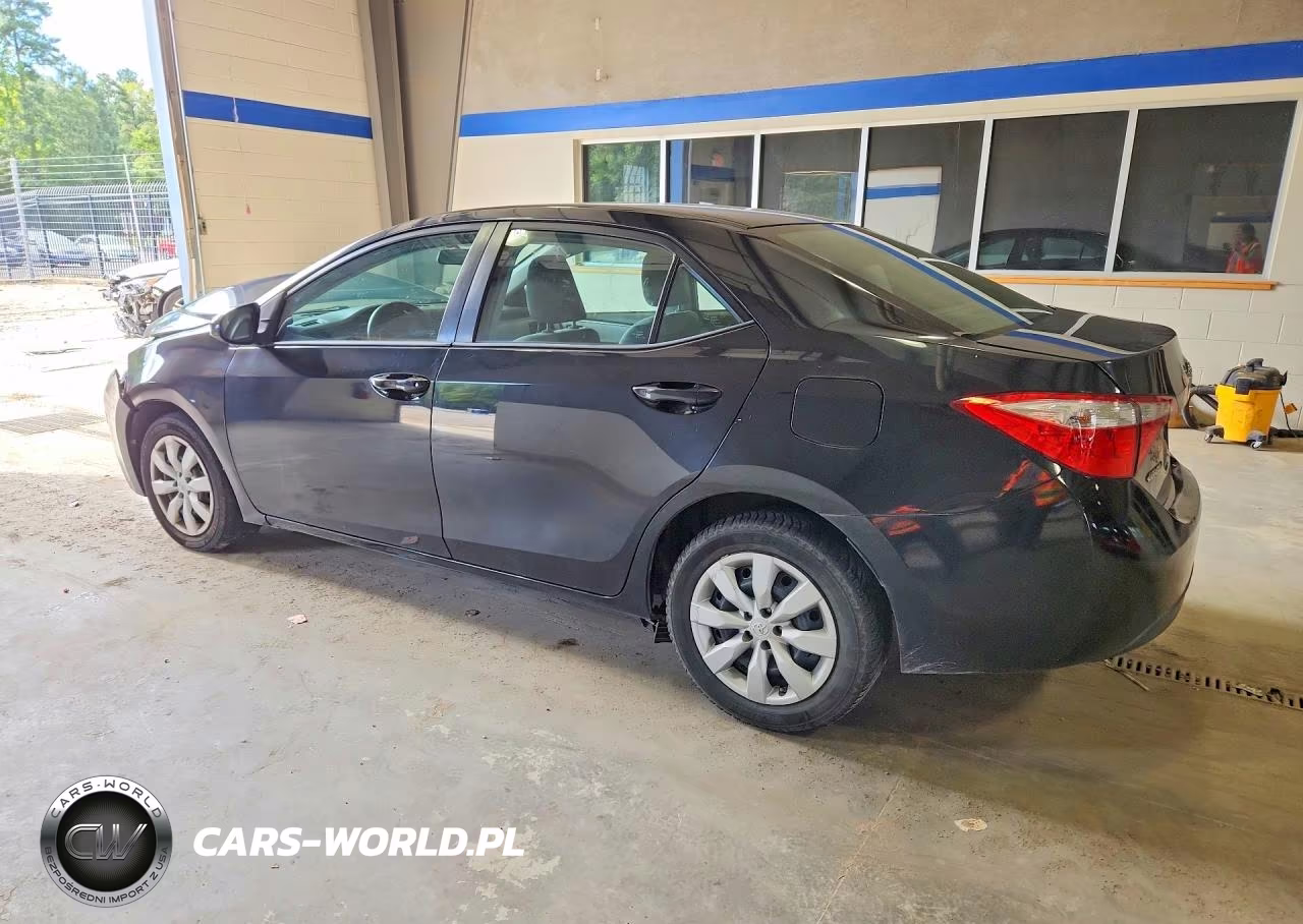 2015 Toyota Corolla Le VIN:2T1BURHE0FC431826 - 2