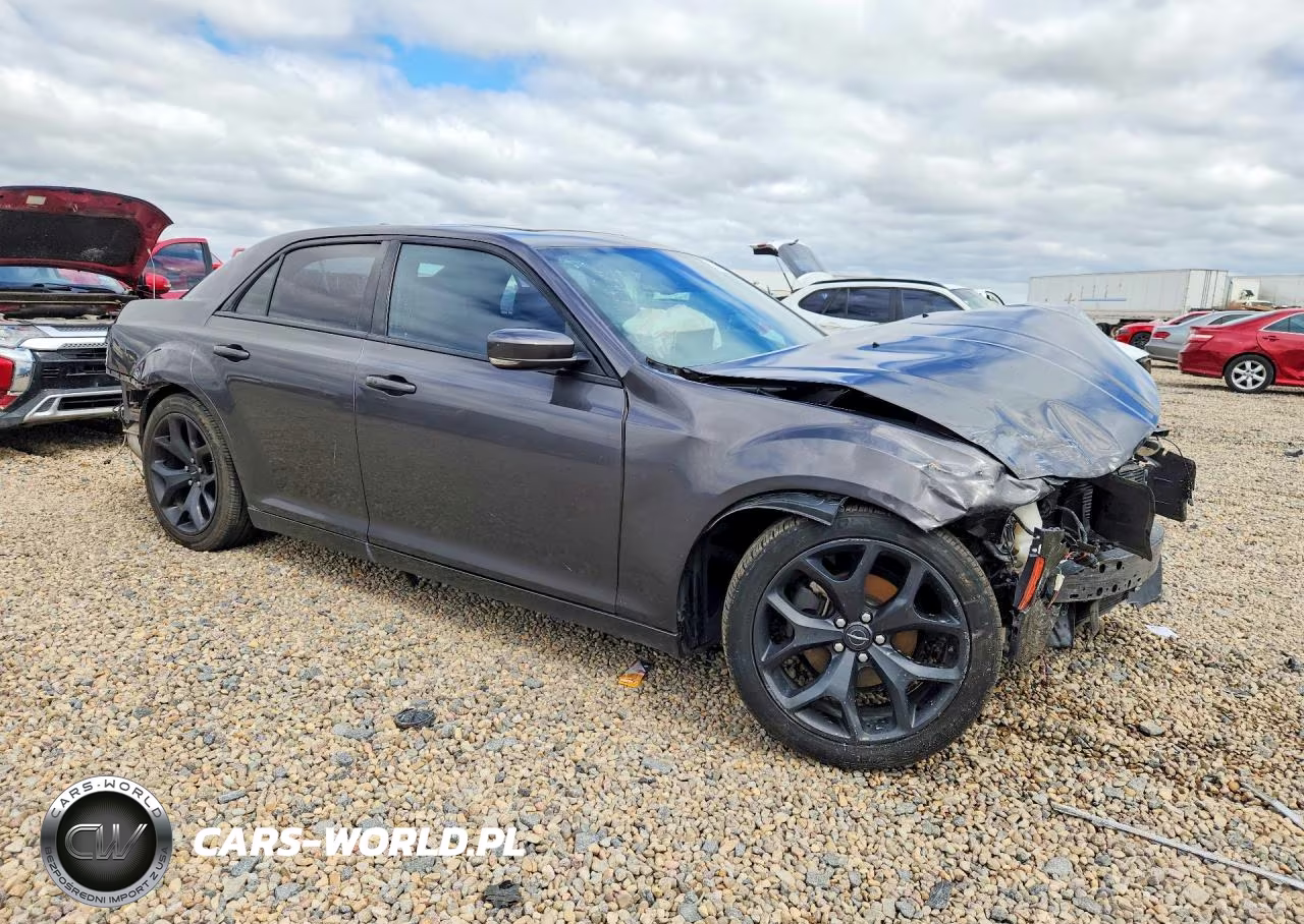 2021 Chrysler 300 S VIN:2C3CCABG4MH541112 - 4