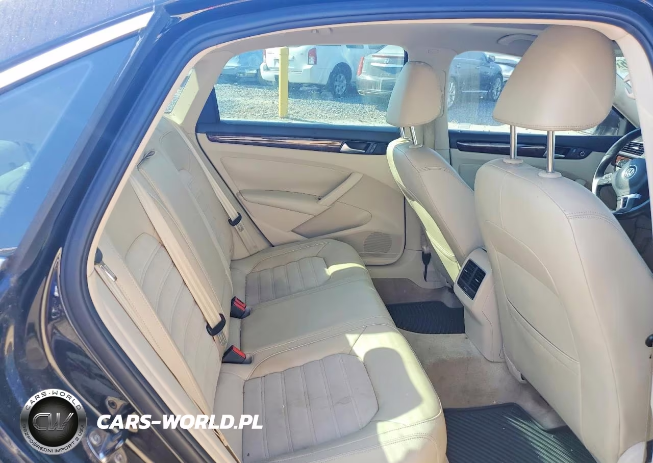 2013 Volkswagen Passat Sel VIN:1VWCN7A35DC055836 - 10