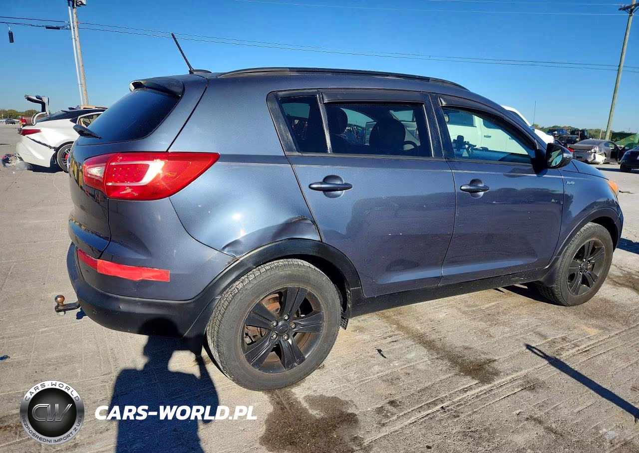 2011 Kia Sportage Lx VIN:KNDPBCA28B7081592 - 3