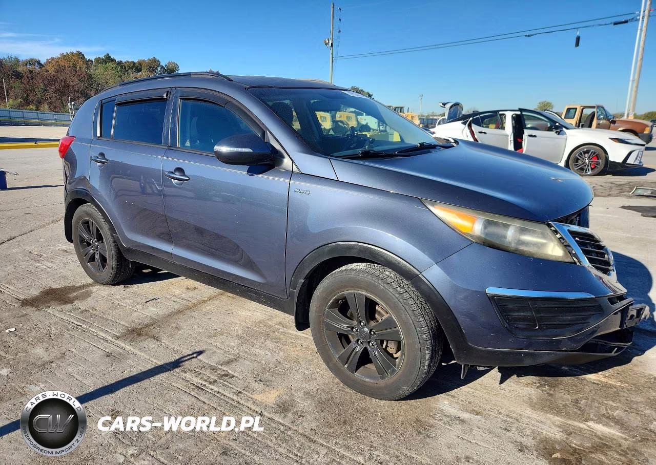 2011 Kia Sportage Lx VIN:KNDPBCA28B7081592 - 4