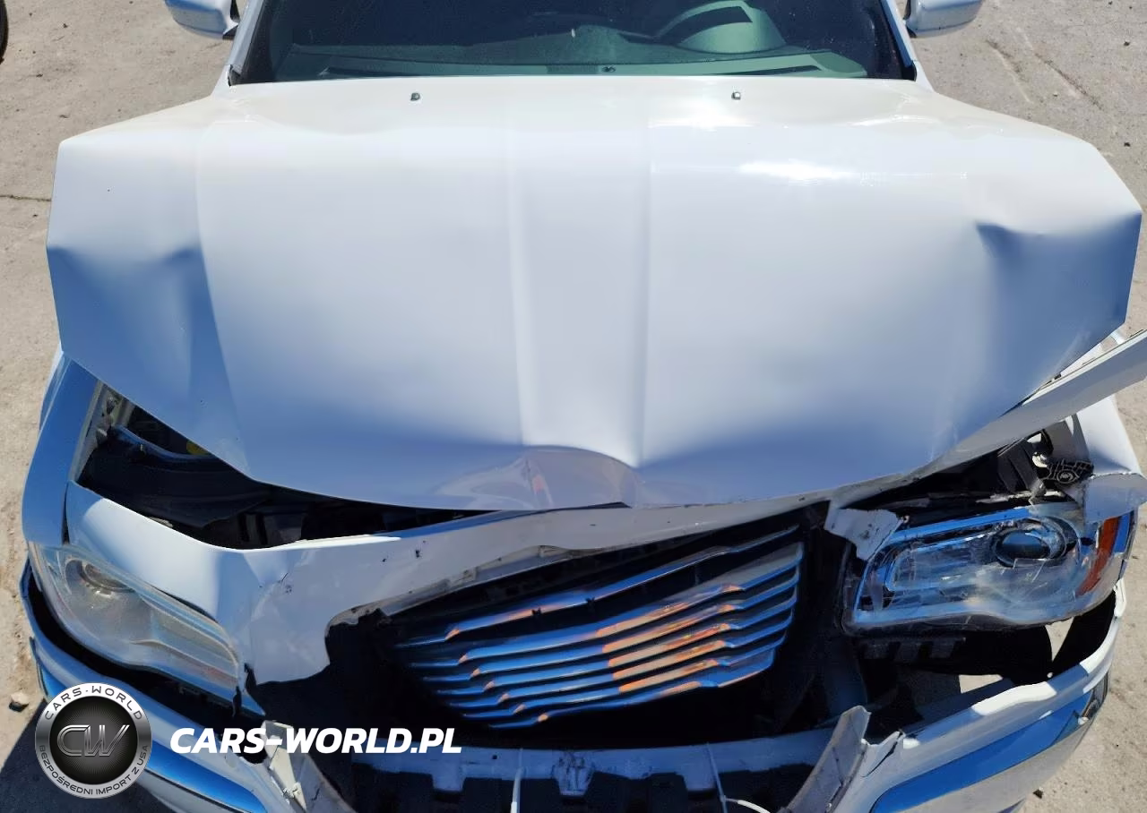 2014 Chrysler 300 VIN:2C3CCAAG5EH211675 - 11