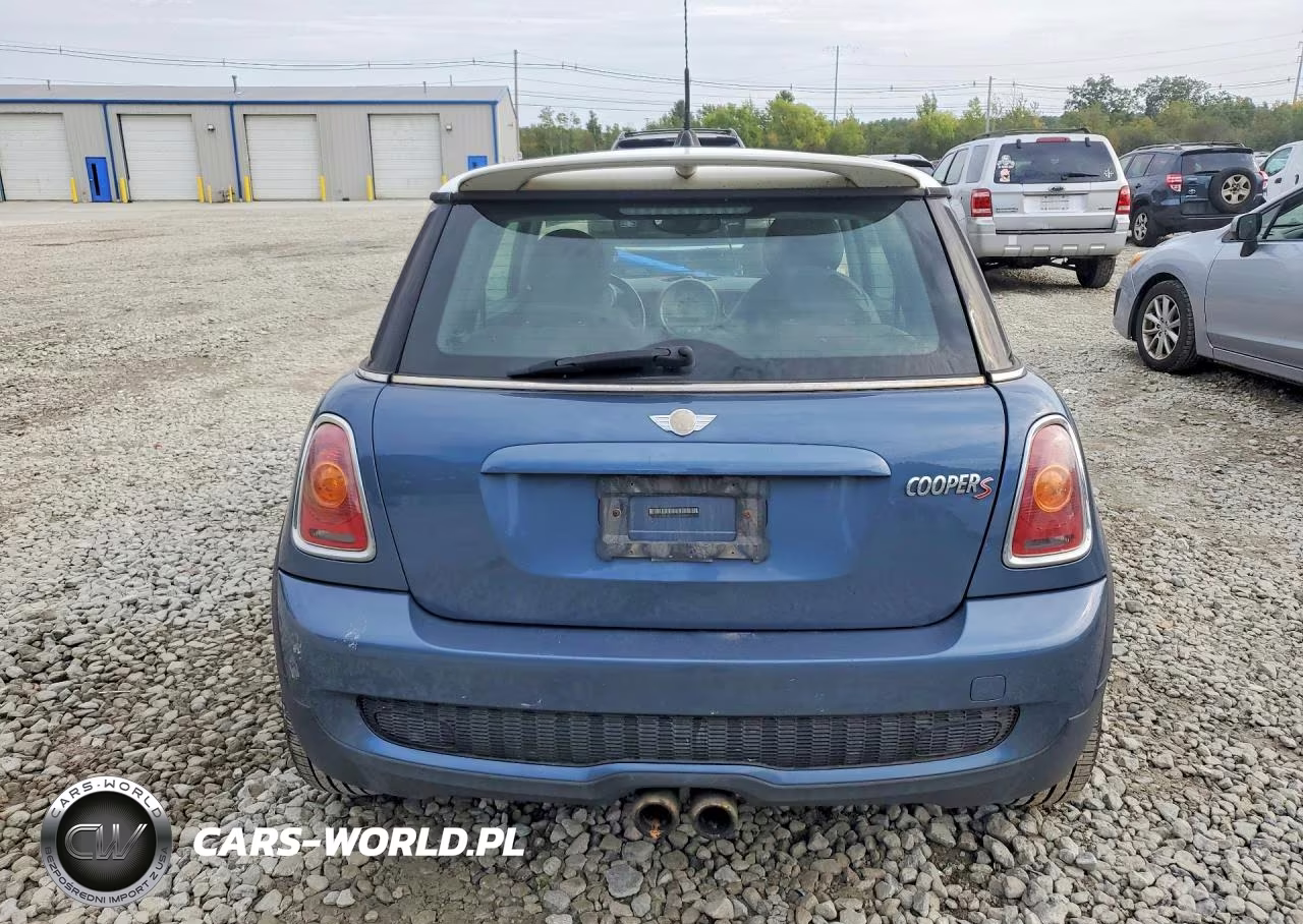 2010 Mini Cooper S VIN:WMWMF7C56ATX44358 - 6