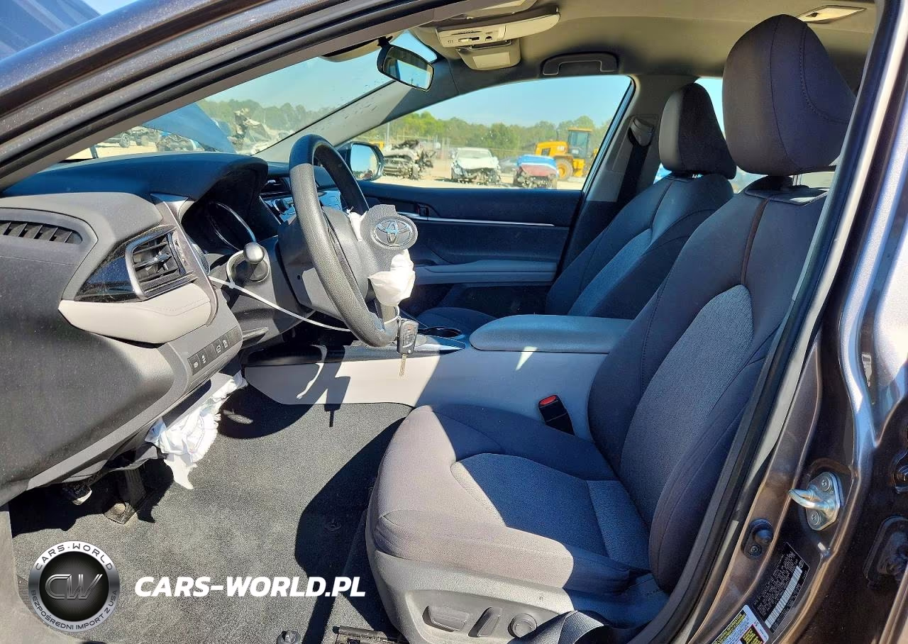 2020 Toyota Camry Le VIN:4T1C11AK6LU996431 - 7