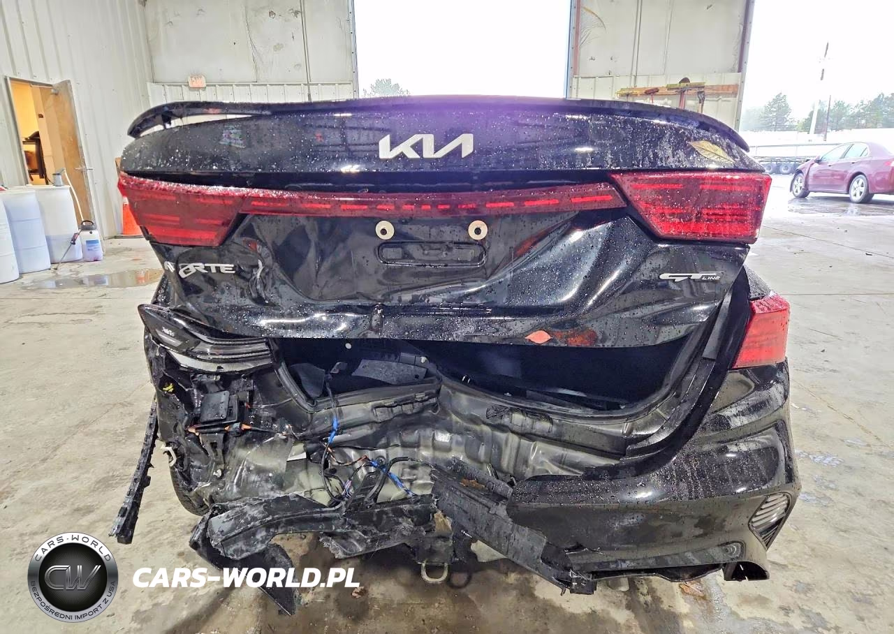 2022 Kia Forte Gt Line VIN:3KPF54AD6NE505057 - 6