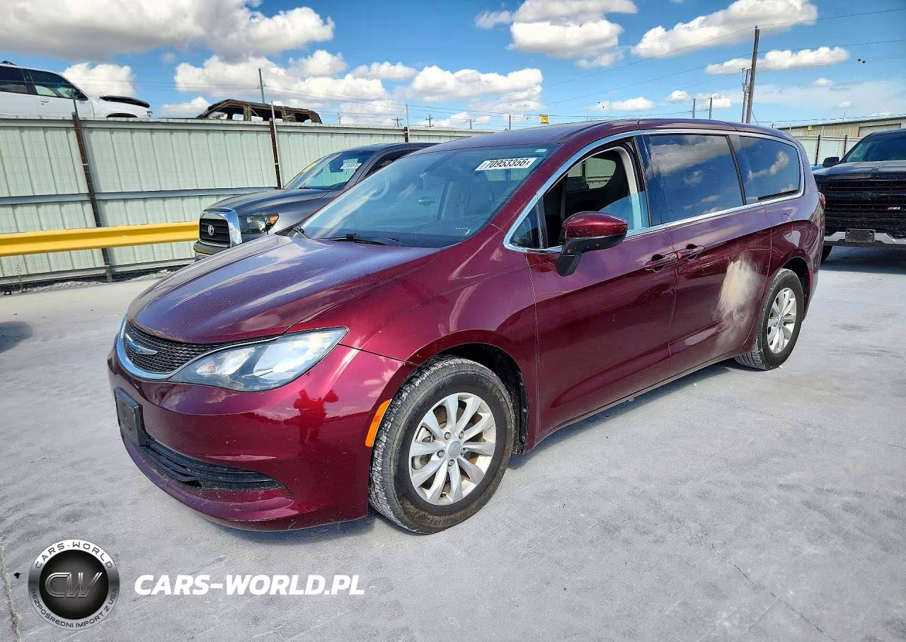 2017 Chrysler Pacifica Touring VIN:2C4RC1DGXHR522177 - 1