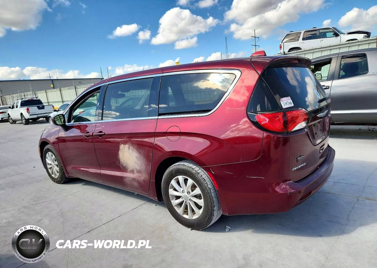 2017 Chrysler Pacifica Touring VIN:2C4RC1DGXHR522177 - 2