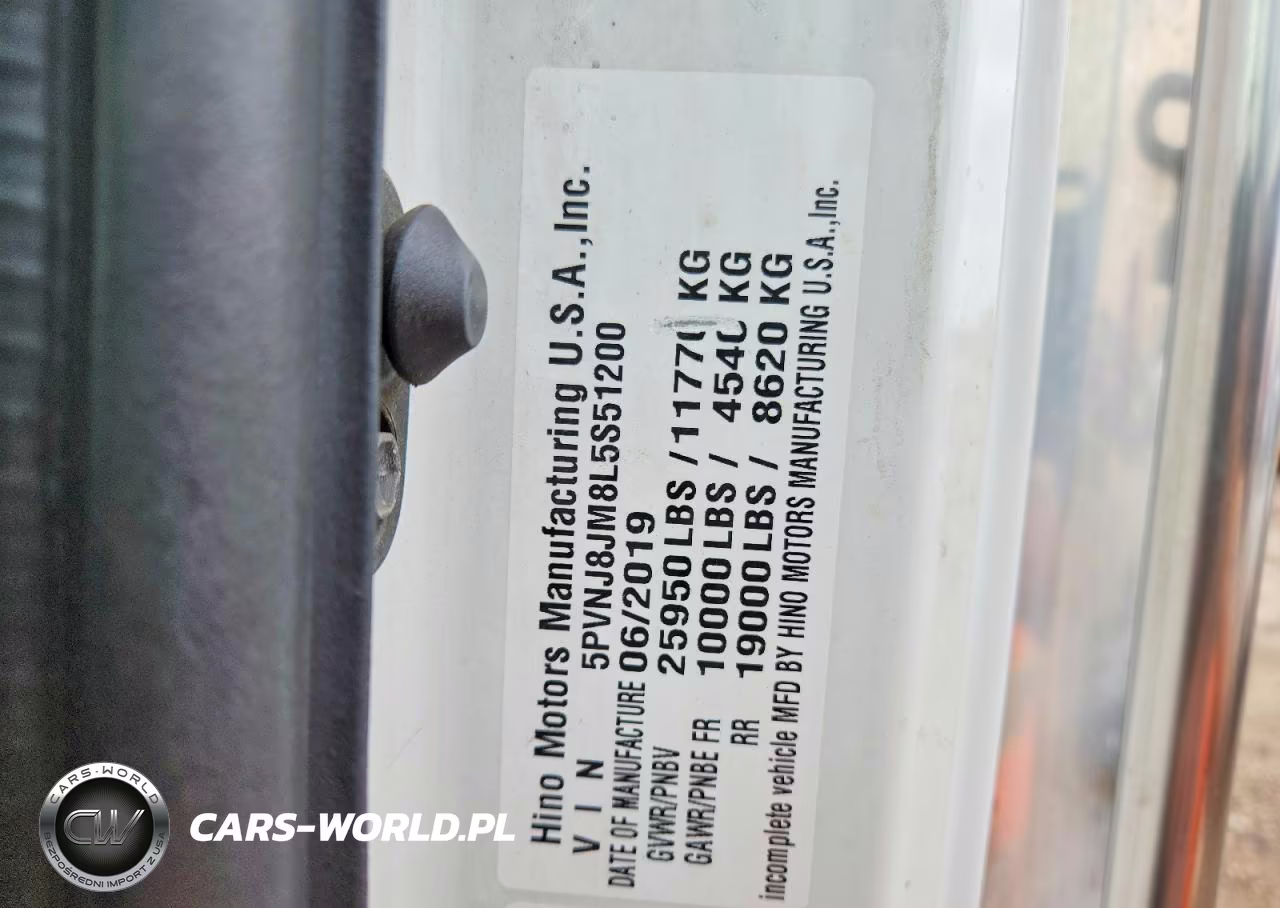 2020 Hino 258-268 Refrigerated Box Truck VIN:5PVNJ8JM8L5S51200 - 11