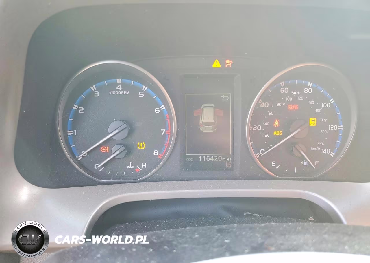 2018 Toyota Rav4 Le VIN:2T3BFREV2JW839354 - 9