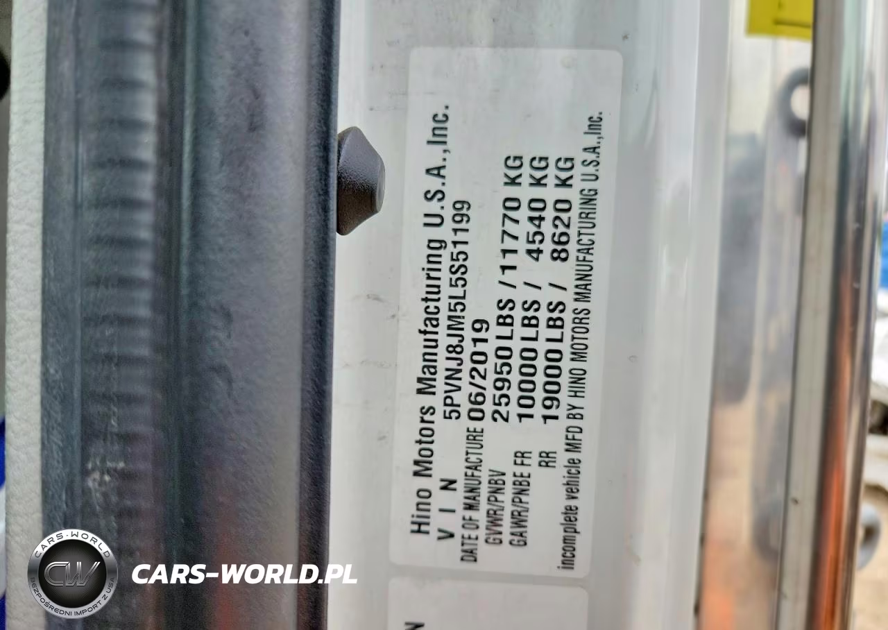 2020 Hino 258-268 Refrigerated Box Truck VIN:5PVNJ8JM5L5S51199 - 11