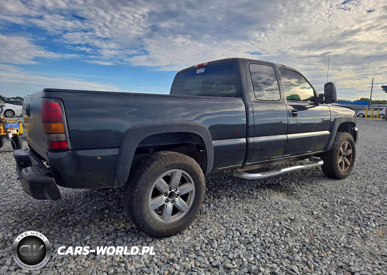 2005 GMC New Sierra C1500 VIN:1GTEC19X15Z211505 - 3