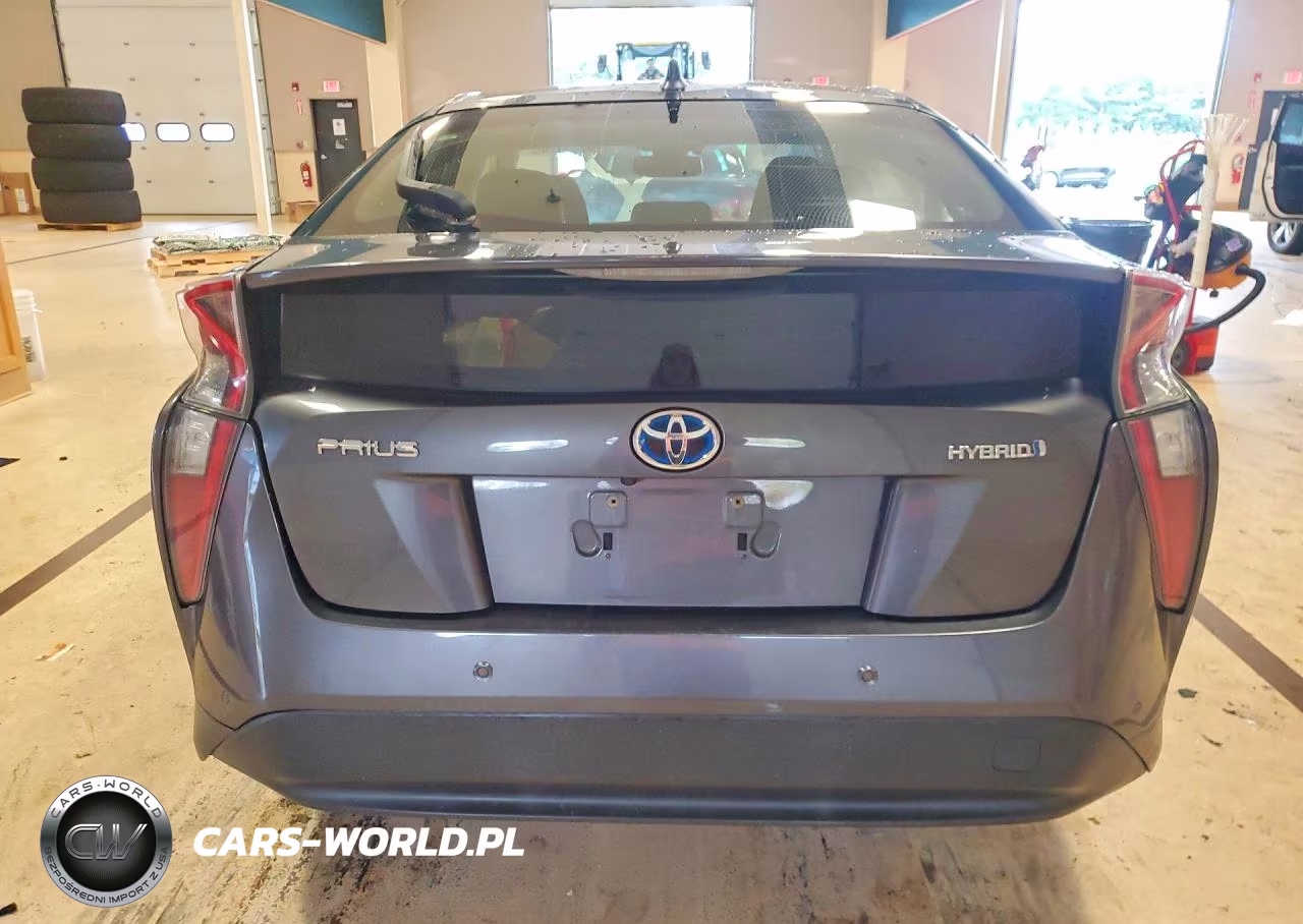 2017 Toyota Prius Four VIN:JTDKARFU2H3541873 - 6