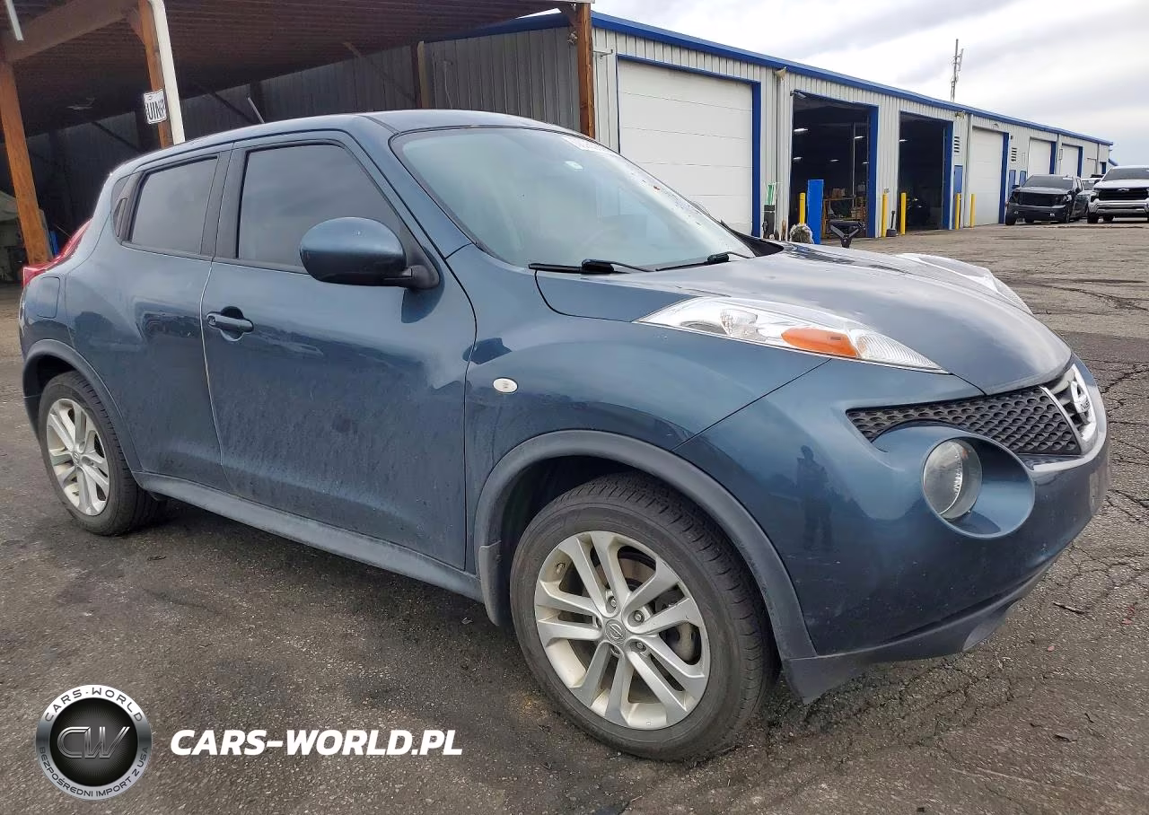 2011 Nissan Juke S VIN:JN8AF5MV2BT018236 - 4