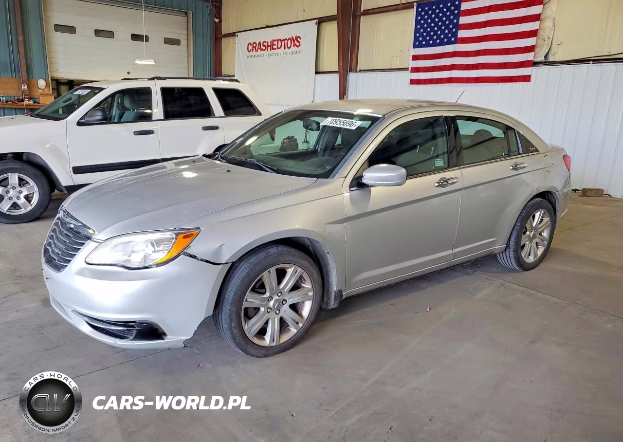 2012 Chrysler 200 Touring