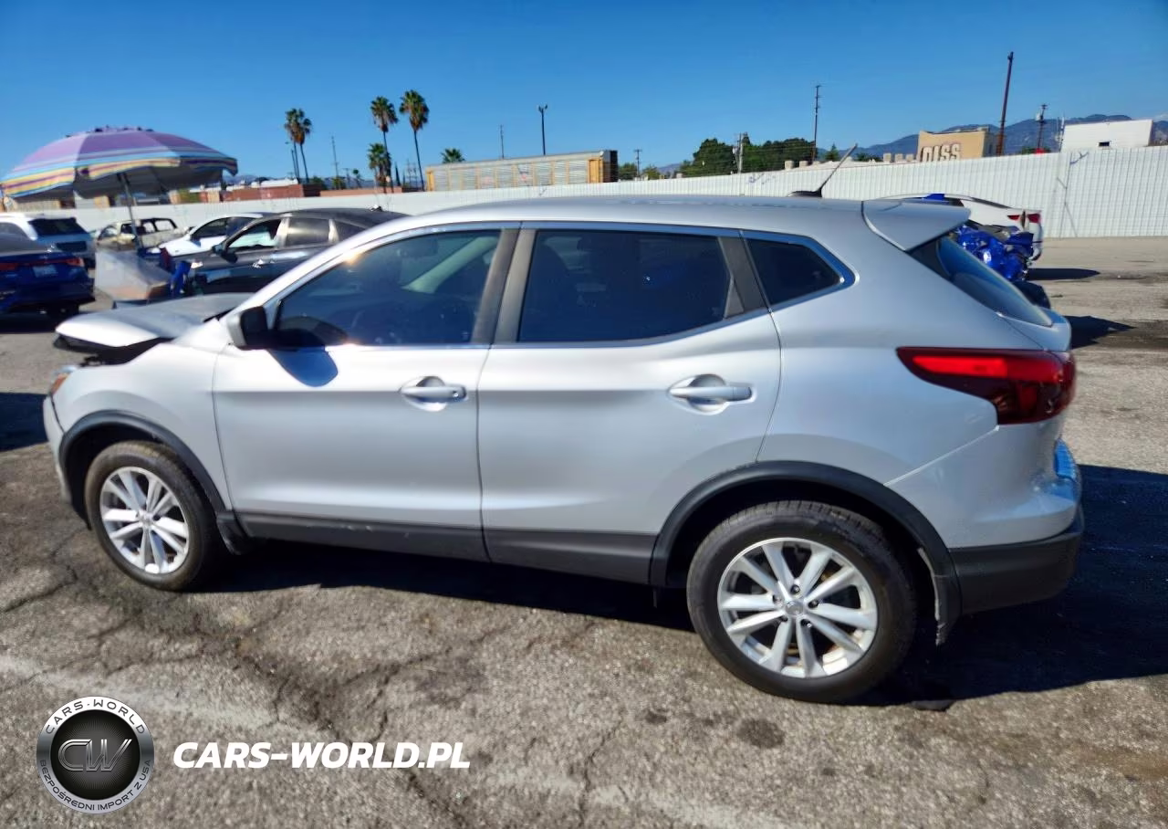2018 Nissan Rogue Sport S VIN:JN1BJ1CP0JW159901 - 2