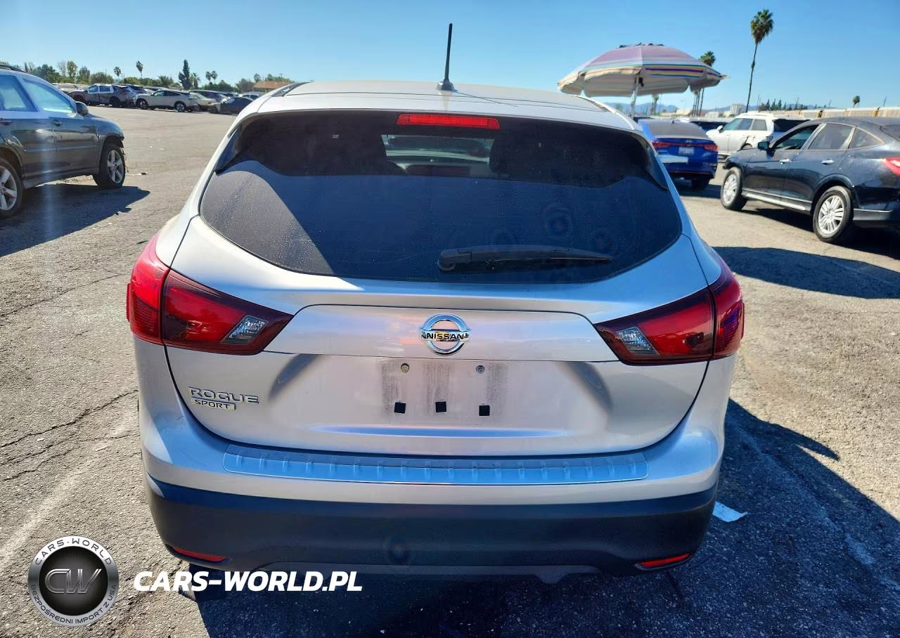 2018 Nissan Rogue Sport S VIN:JN1BJ1CP0JW159901 - 6