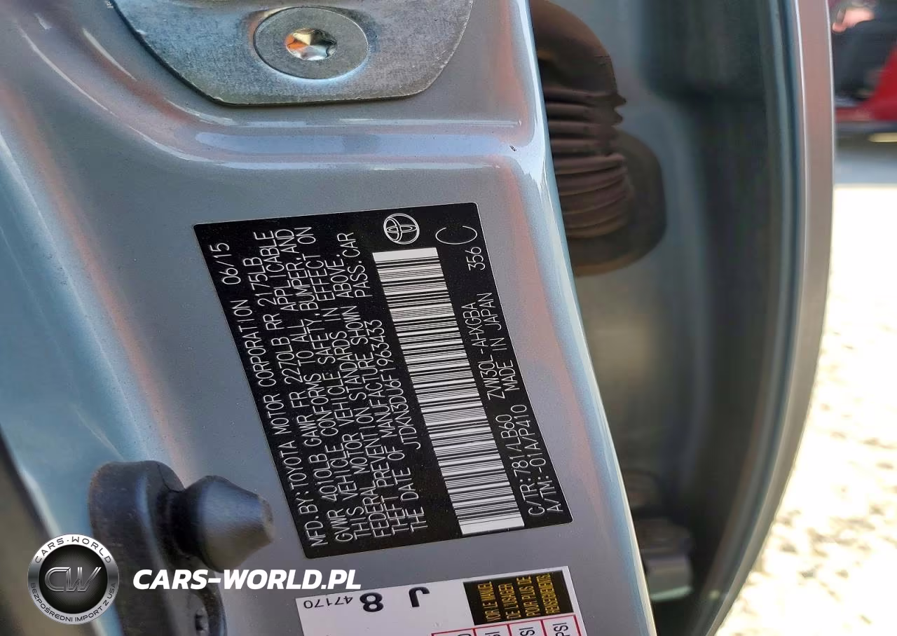 2015 Toyota Prius Four VIN:JTDKN3DU6F1963433 - 13