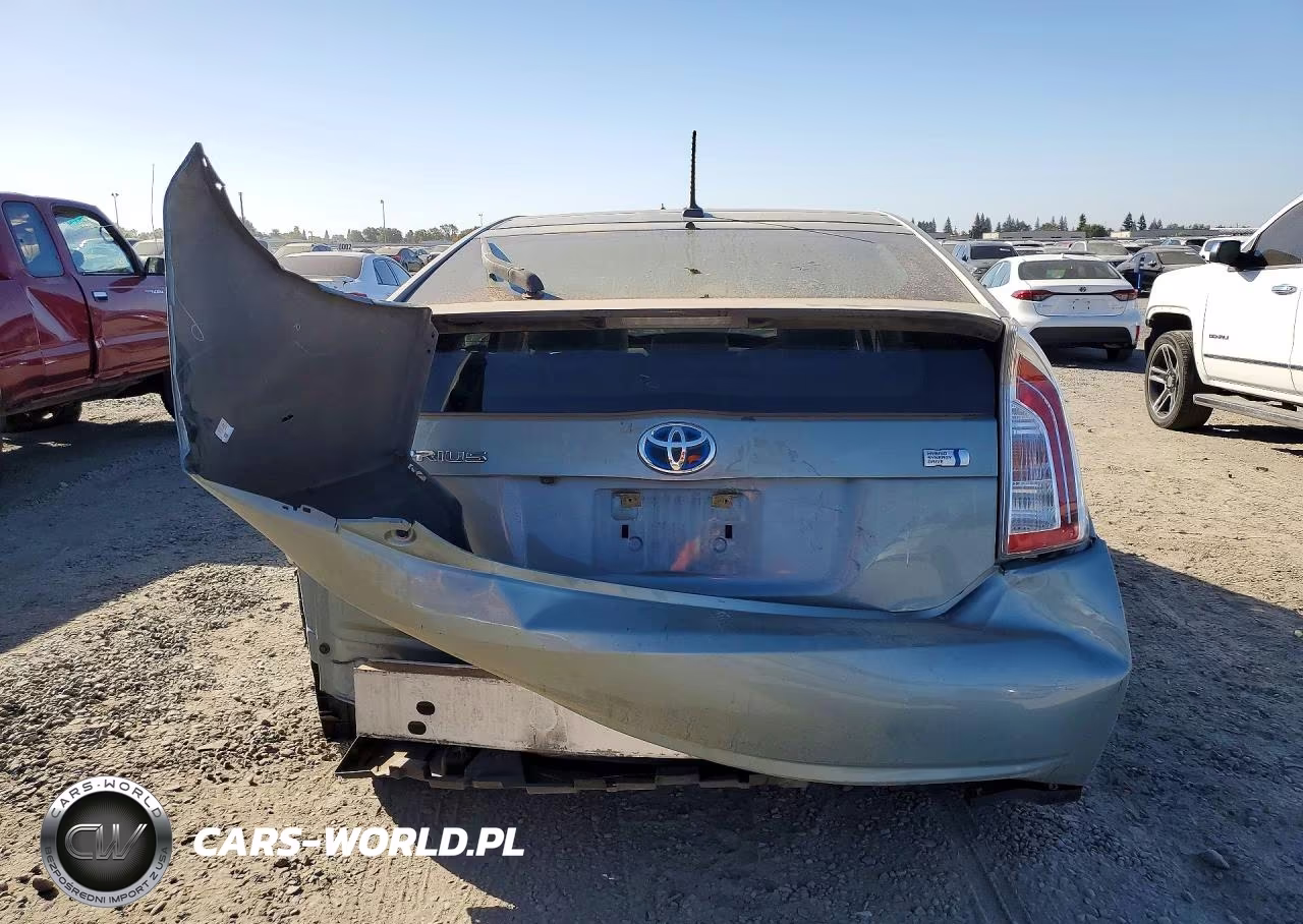 2015 Toyota Prius Four VIN:JTDKN3DU6F1963433 - 6
