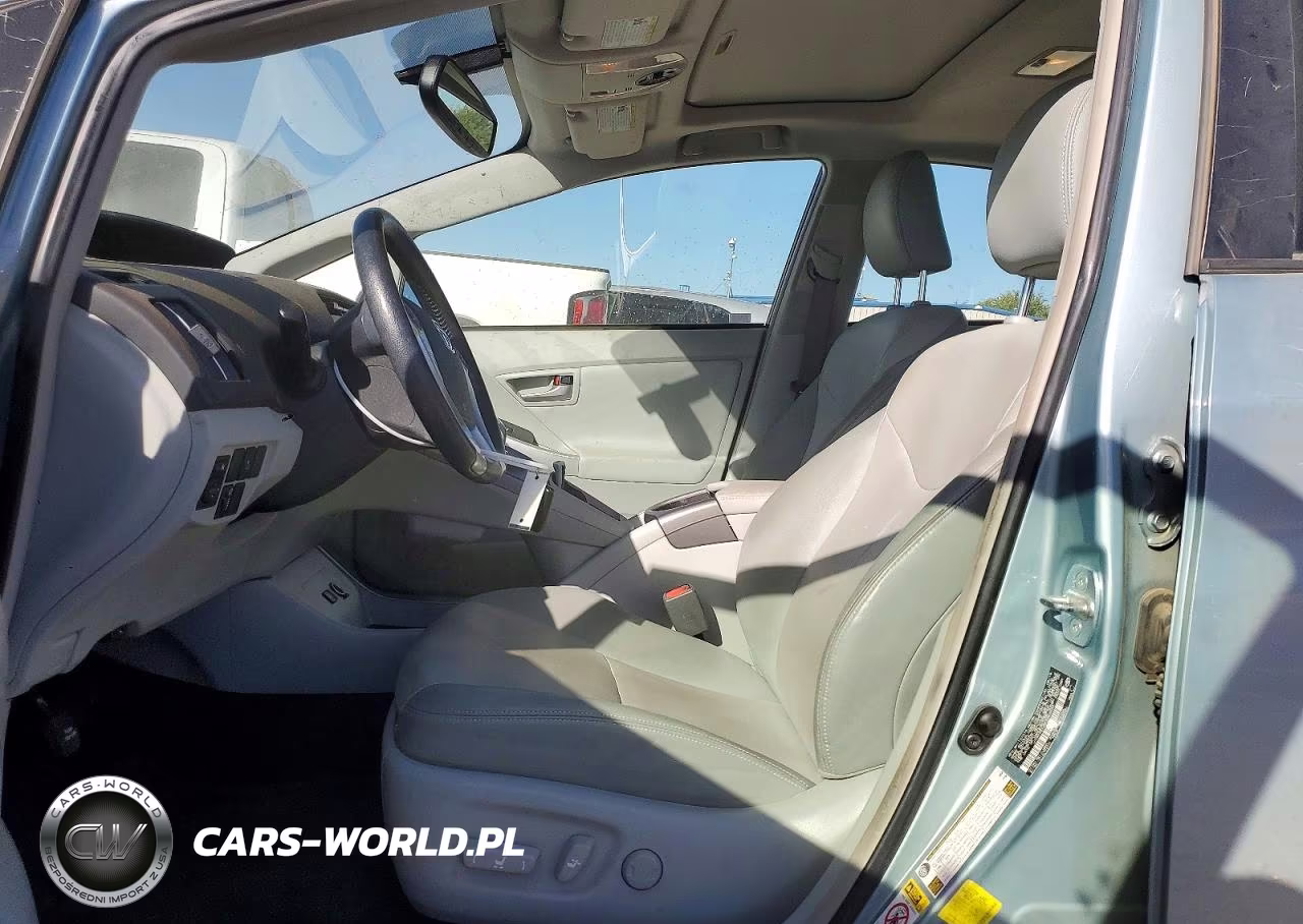 2015 Toyota Prius Four VIN:JTDKN3DU6F1963433 - 7