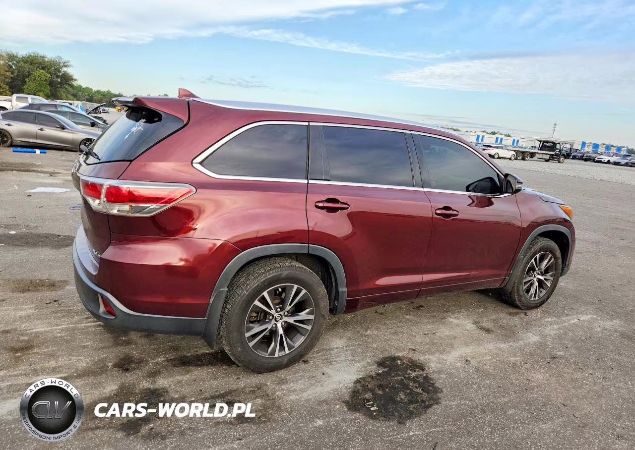 2016 Toyota Highlander Xle VIN:5TDJKRFHXGS340280 - 3