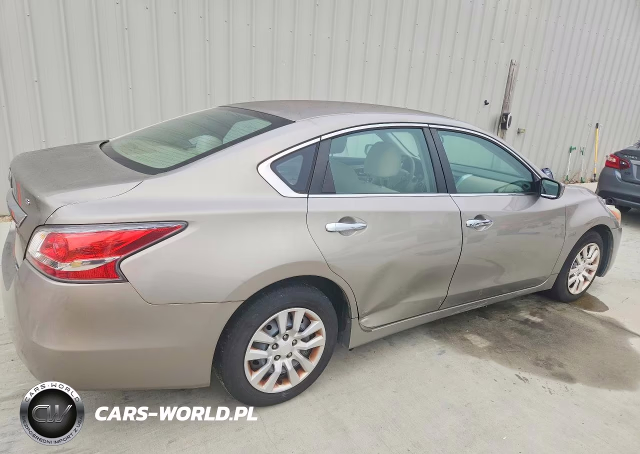 2014 Nissan Altima 2.5 S VIN:1N4AL3AP4EN353866 - 3
