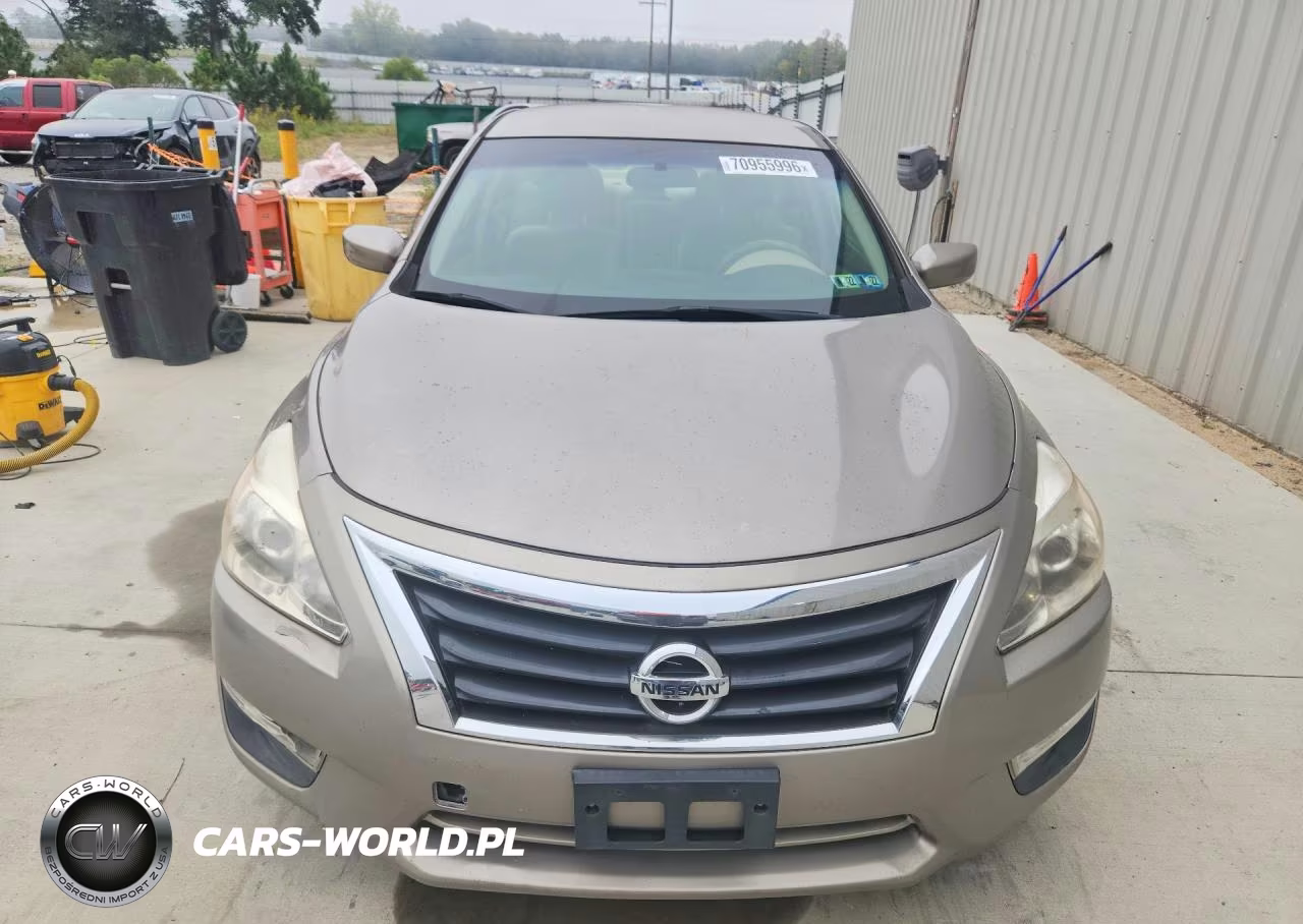 2014 Nissan Altima 2.5 S VIN:1N4AL3AP4EN353866 - 5