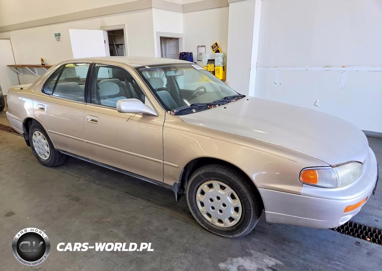 1996 Toyota Camry Le VIN:JT2BG12K7T0362669 - 4