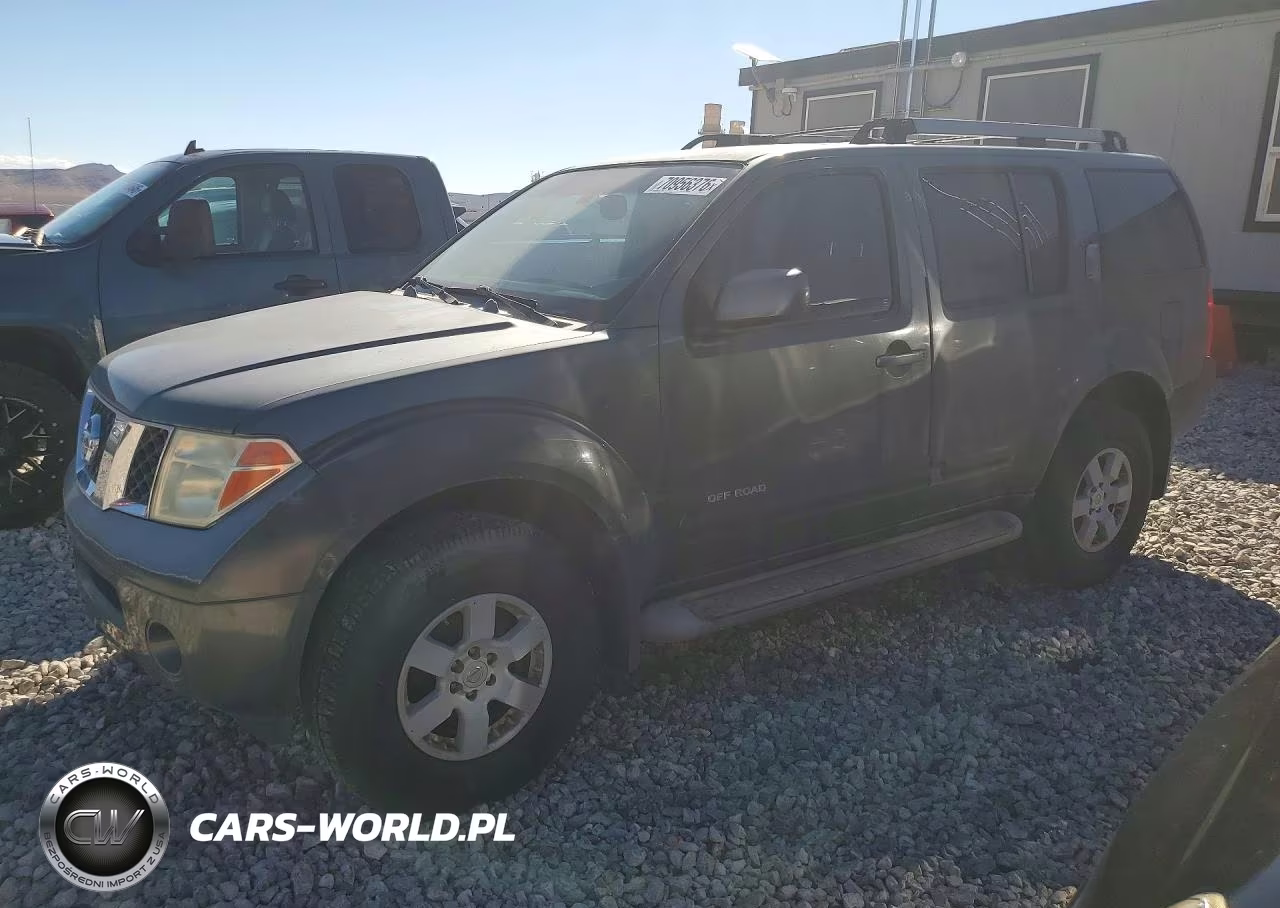 2005 Nissan Pathfinder Xe