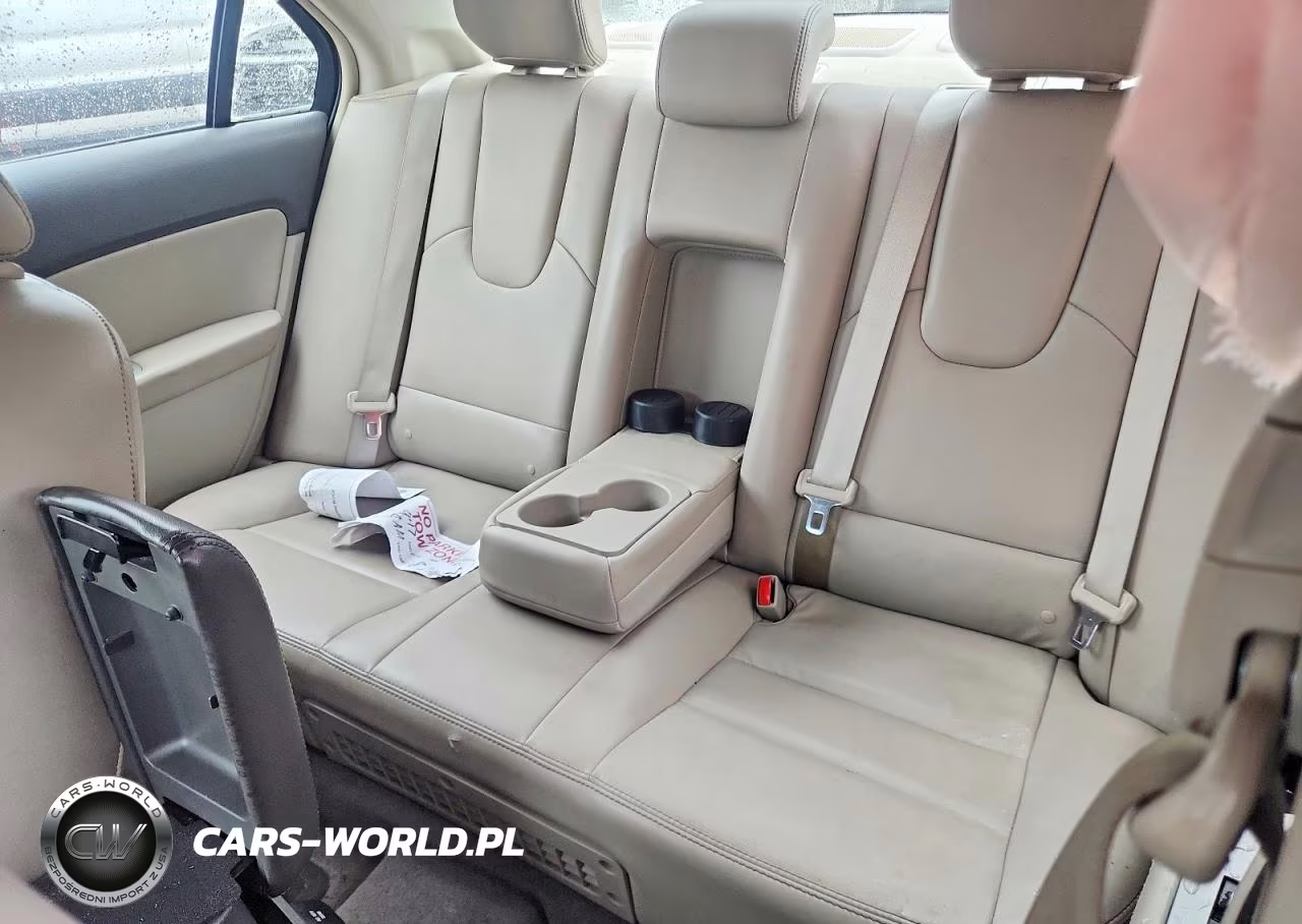2012 Ford Fusion Hybrid VIN:3FADP0L3XCR197398 - 10
