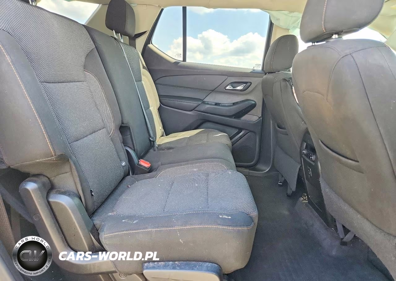 2019 Chevrolet Traverse Ls VIN:1GNERFKW6KJ256745 - 11