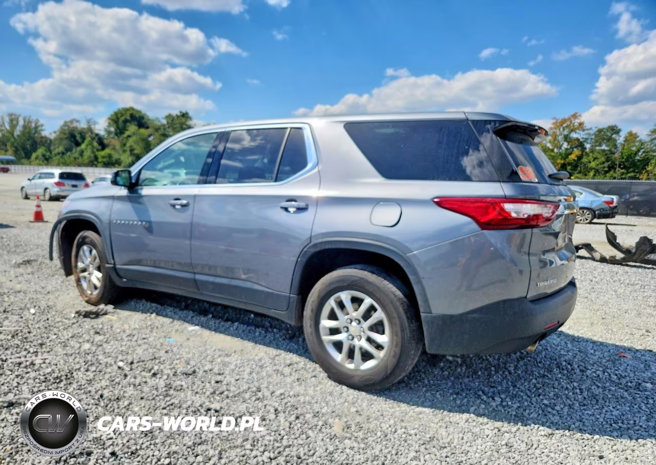 2019 Chevrolet Traverse Ls VIN:1GNERFKW6KJ256745 - 2