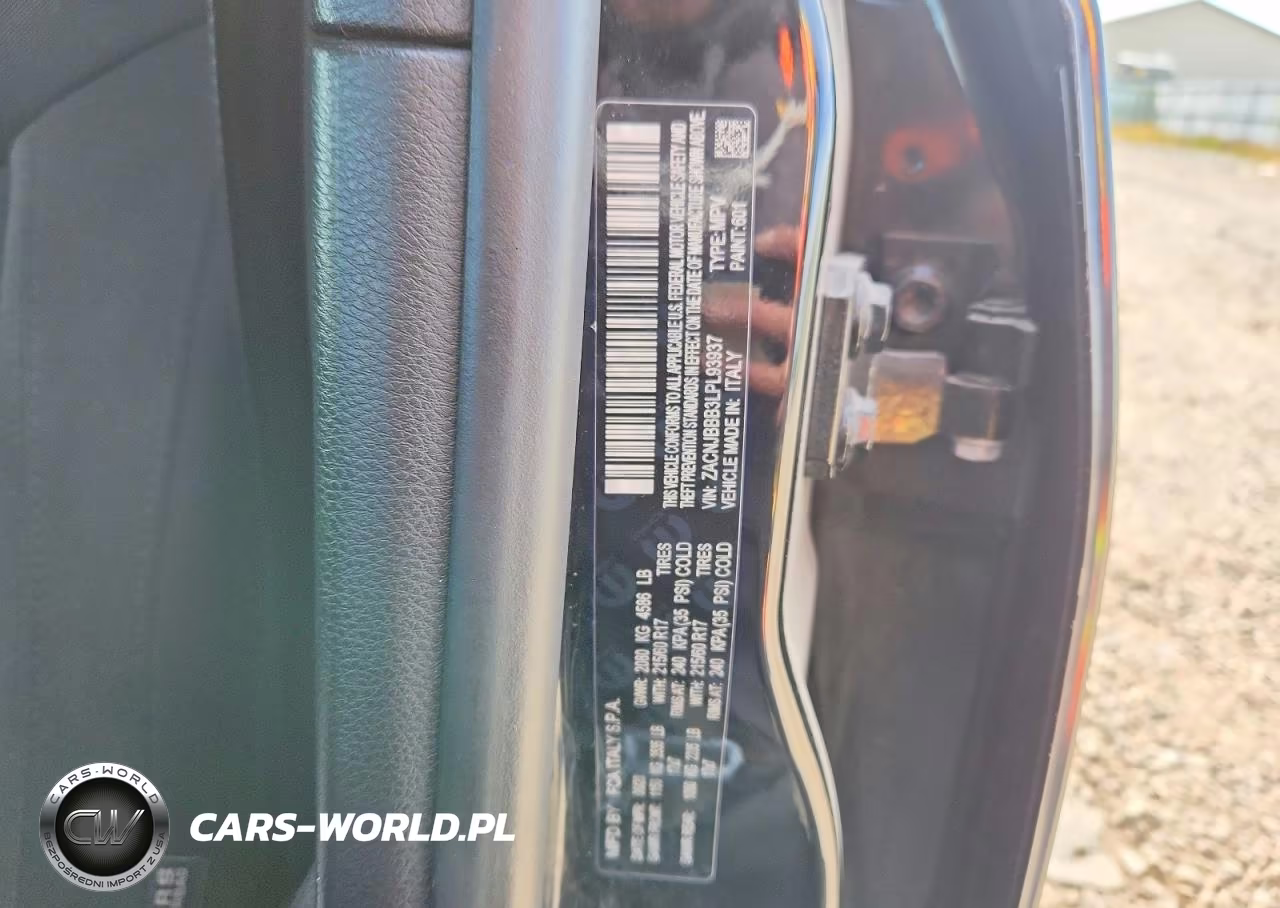2020 Jeep Renegade Latitude 4X4 VIN:ZACNJBBB3LPL93937 - 13