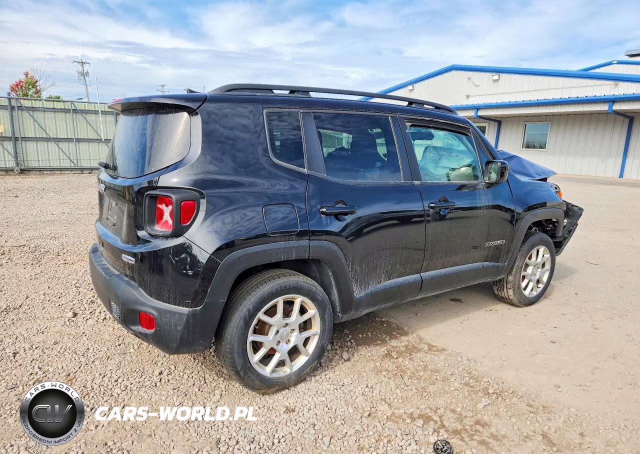 2020 Jeep Renegade Latitude 4X4 VIN:ZACNJBBB3LPL93937 - 3