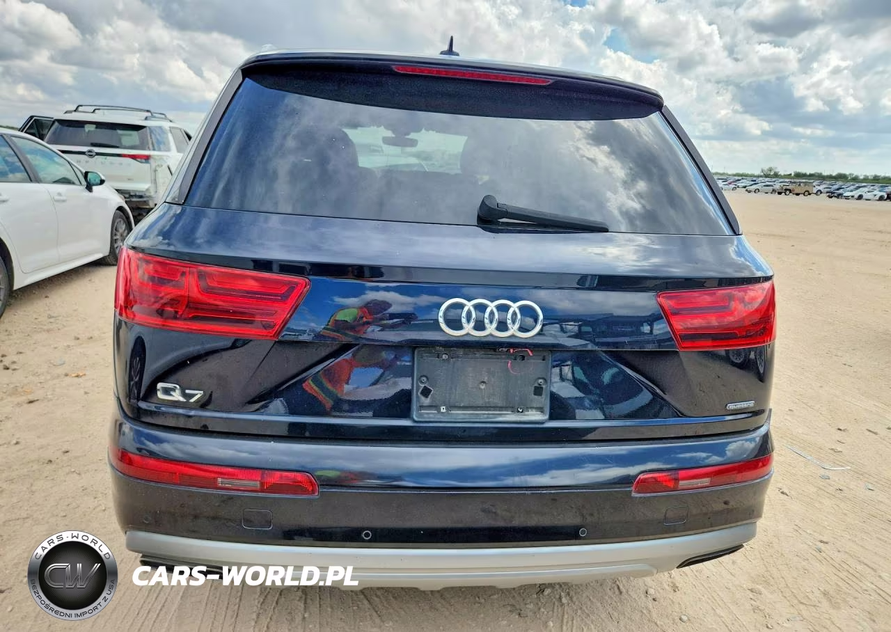 2017 Audi Q7 Premium Plus VIN:WA1LHAF74HD050981 - 6