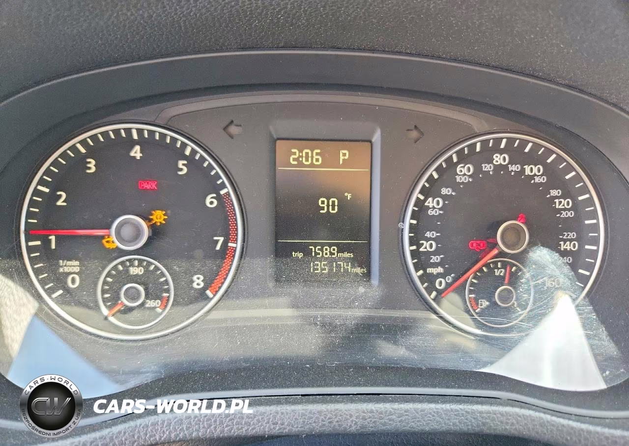 2015 Volkswagen Passat S VIN:1VWAT7A37FC061475 - 9