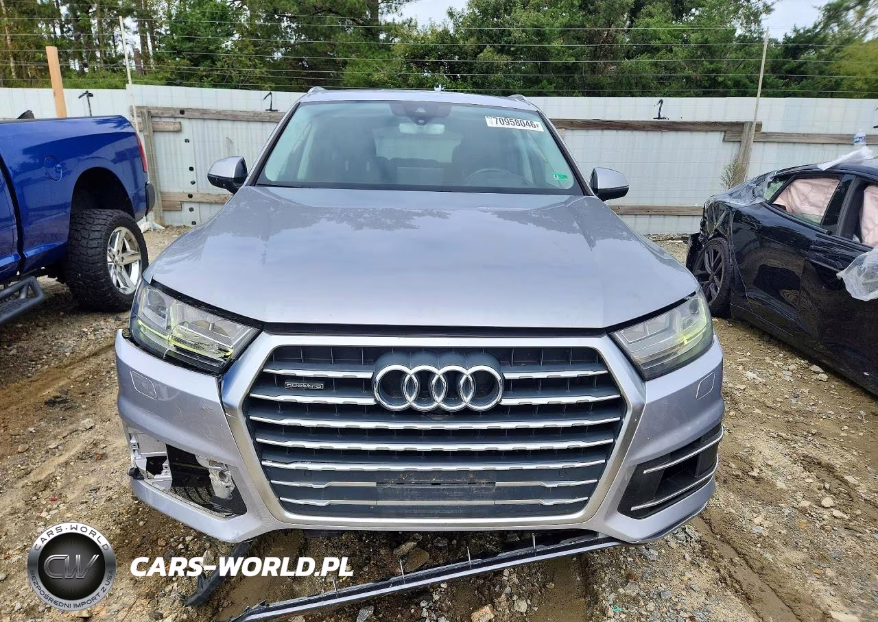 2017 Audi Q7 Prestige VIN:WA1VAAF74HD003513 - 5