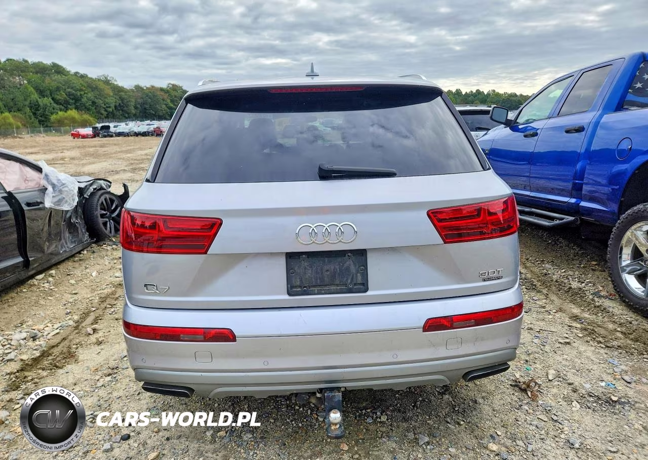 2017 Audi Q7 Prestige VIN:WA1VAAF74HD003513 - 6