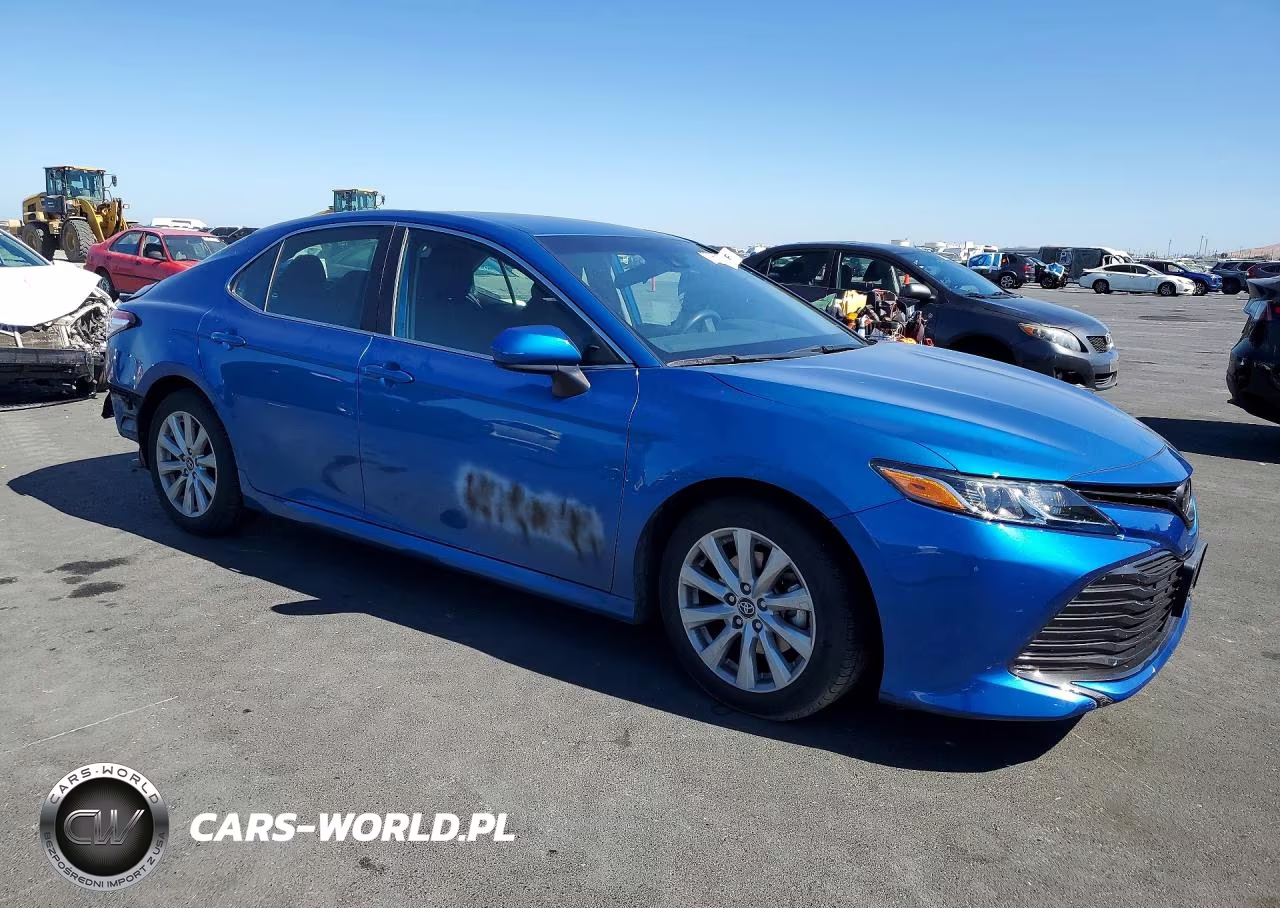 2020 Toyota Camry Le VIN:4T1C11AK8LU309207 - 4