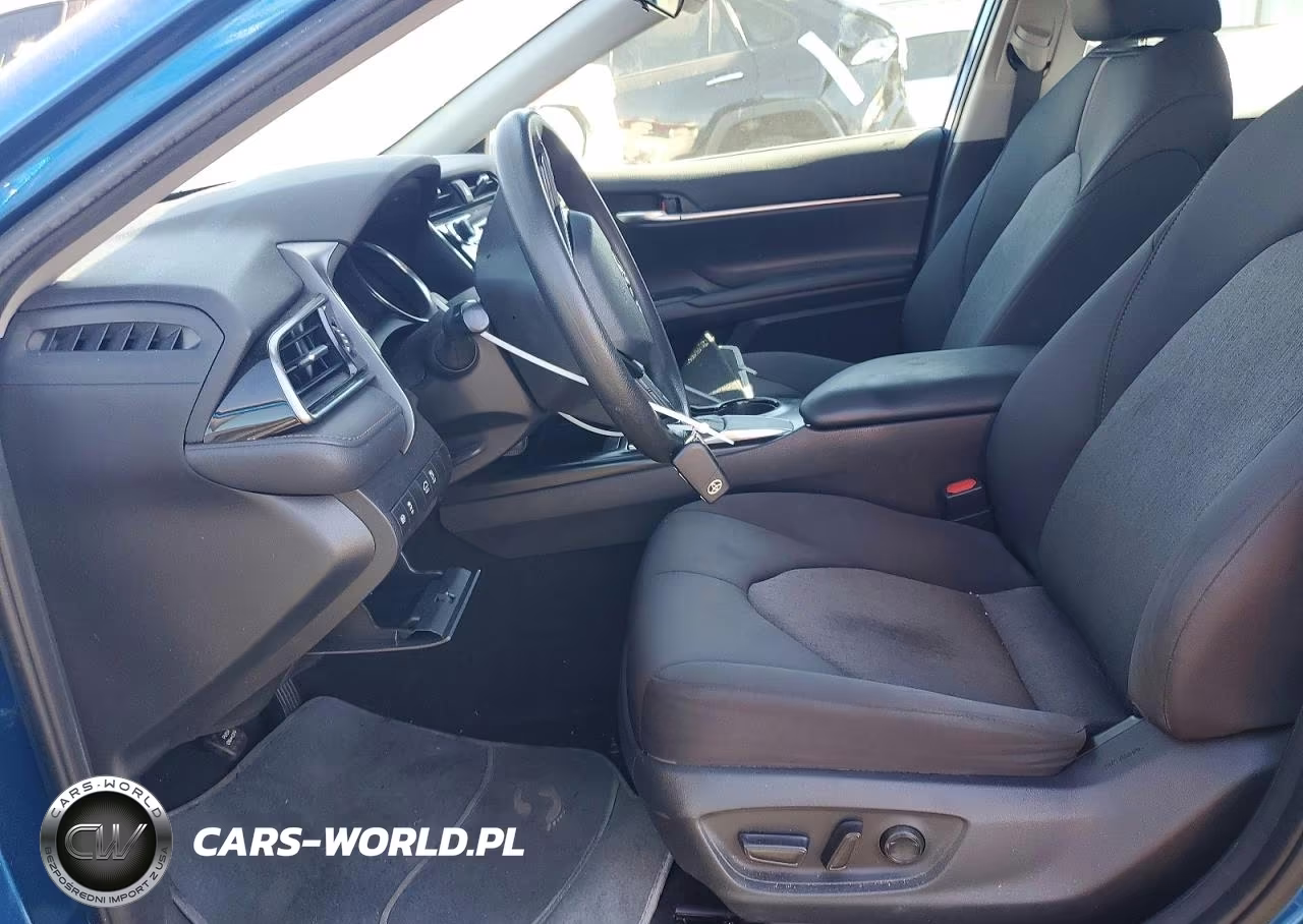 2020 Toyota Camry Le VIN:4T1C11AK8LU309207 - 7