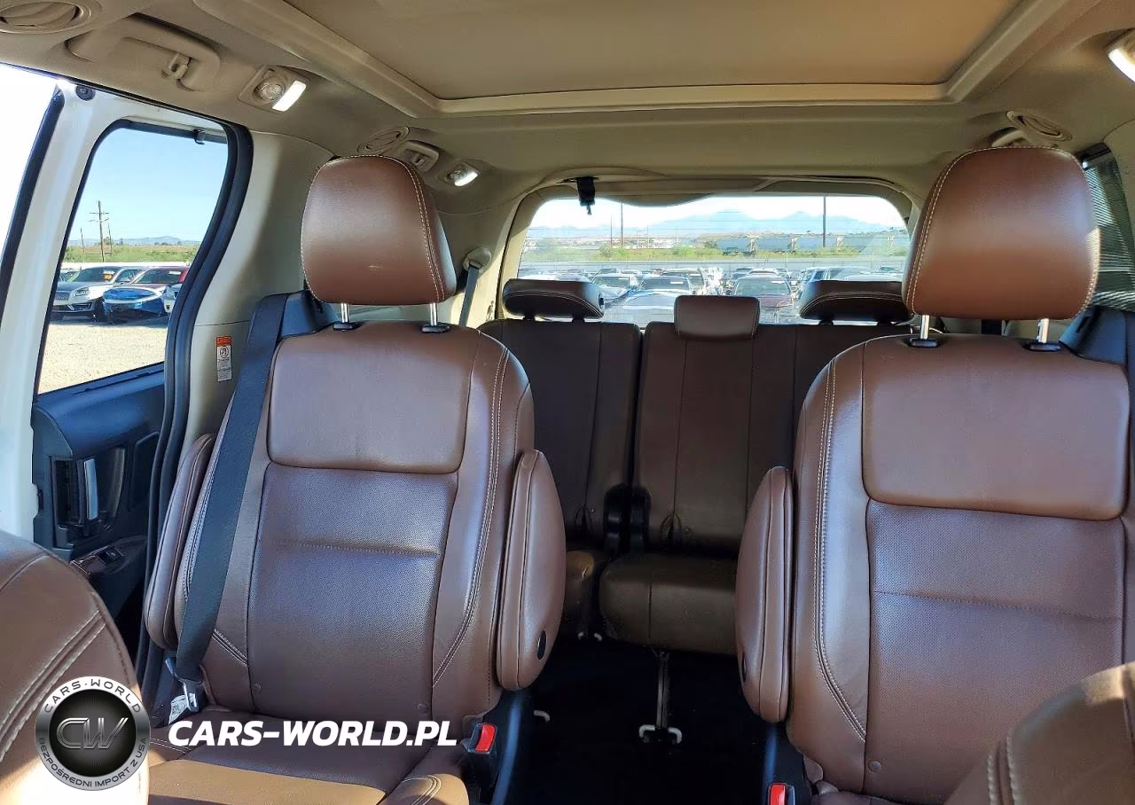 2018 Toyota Sienna Limited Premium 7-Passenger VIN:5TDYZ3DC3JS954738 - 10